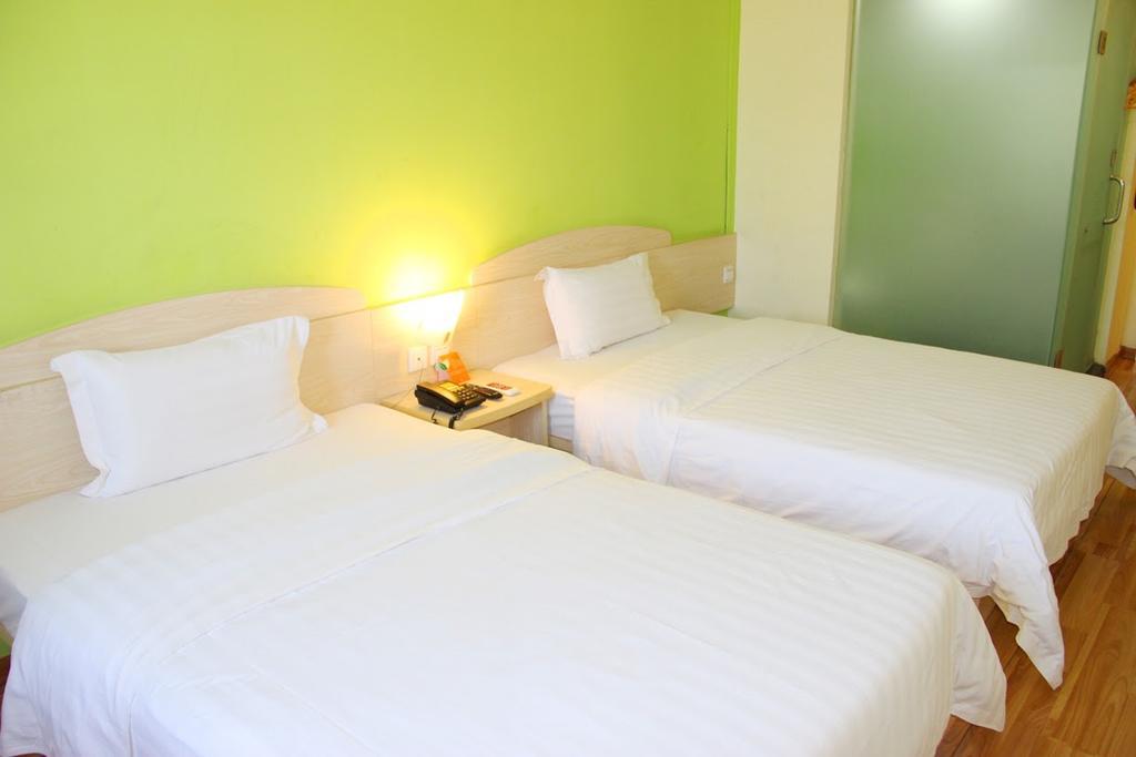 7Days Inn Guangzhou Kecun Branch Rum bild