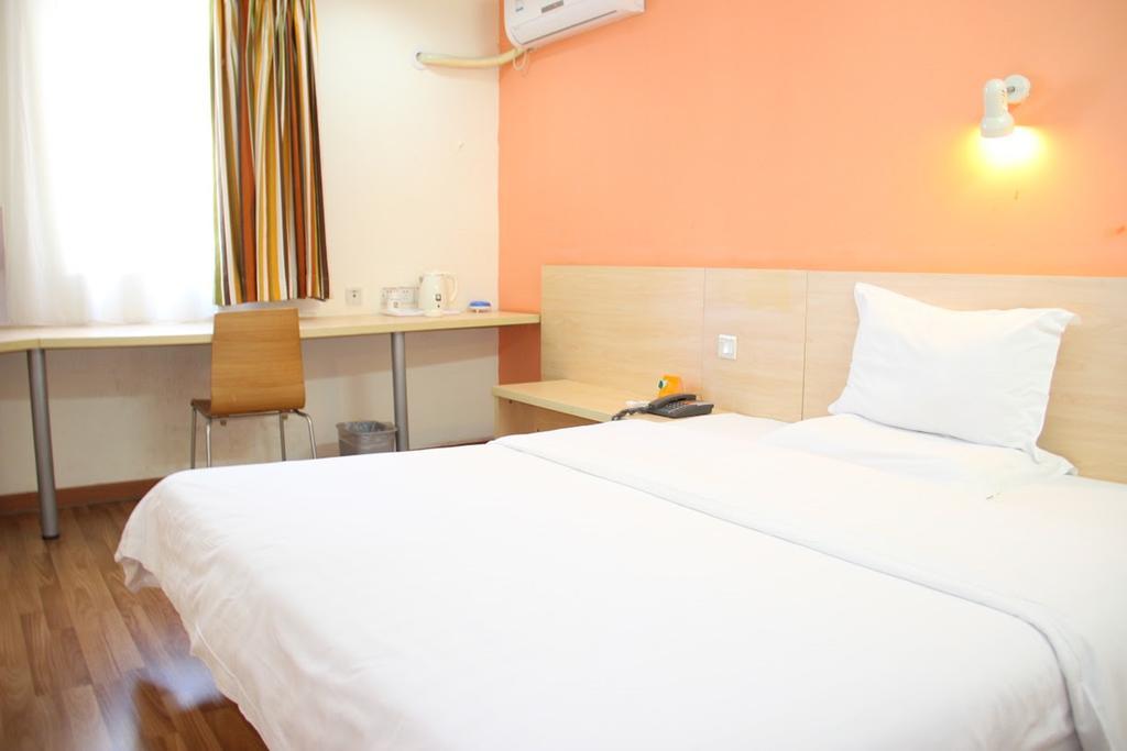 7Days Inn Guangzhou Kecun Branch Rum bild